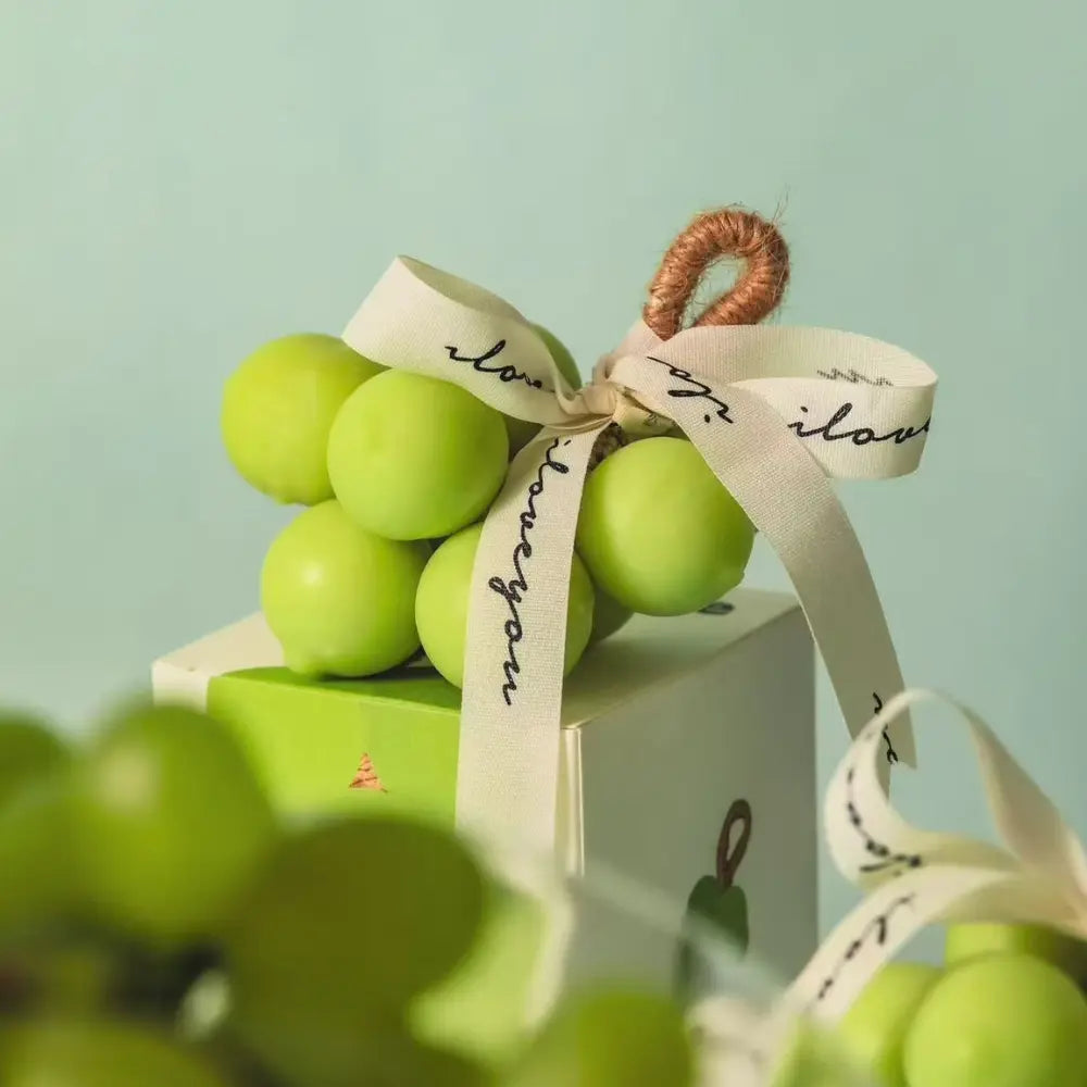 NYVOSE Green Grape Bunch Candle — product image 4