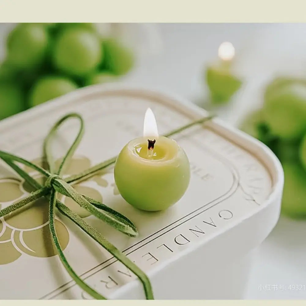 NYVOSE Green Grape Bunch Candle — product image 5