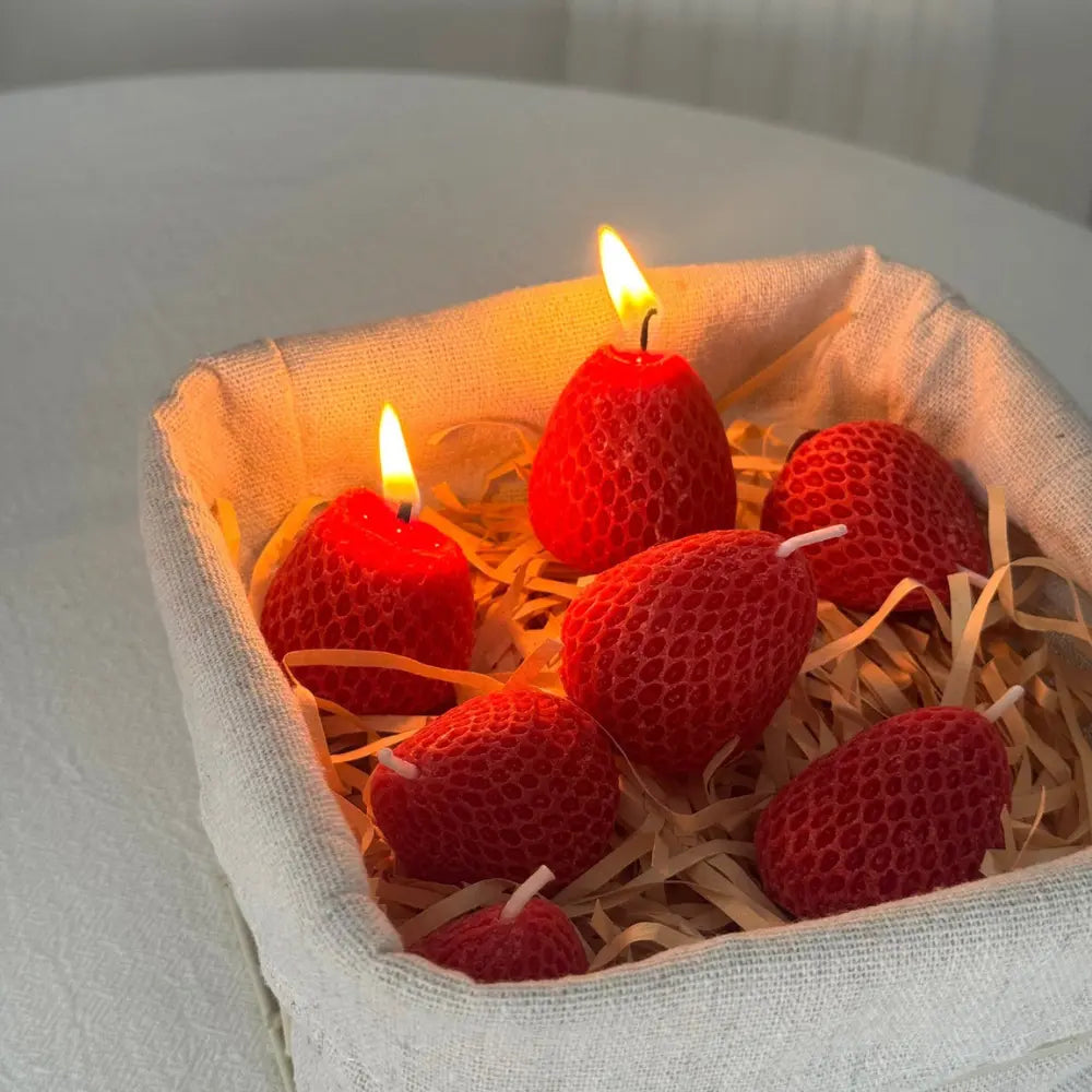 NYVOSE Sweet Strawberry Candle Set — product image 2